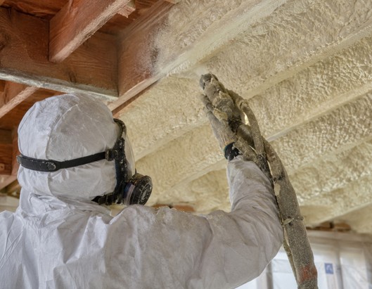 spray foam contractor ceiling